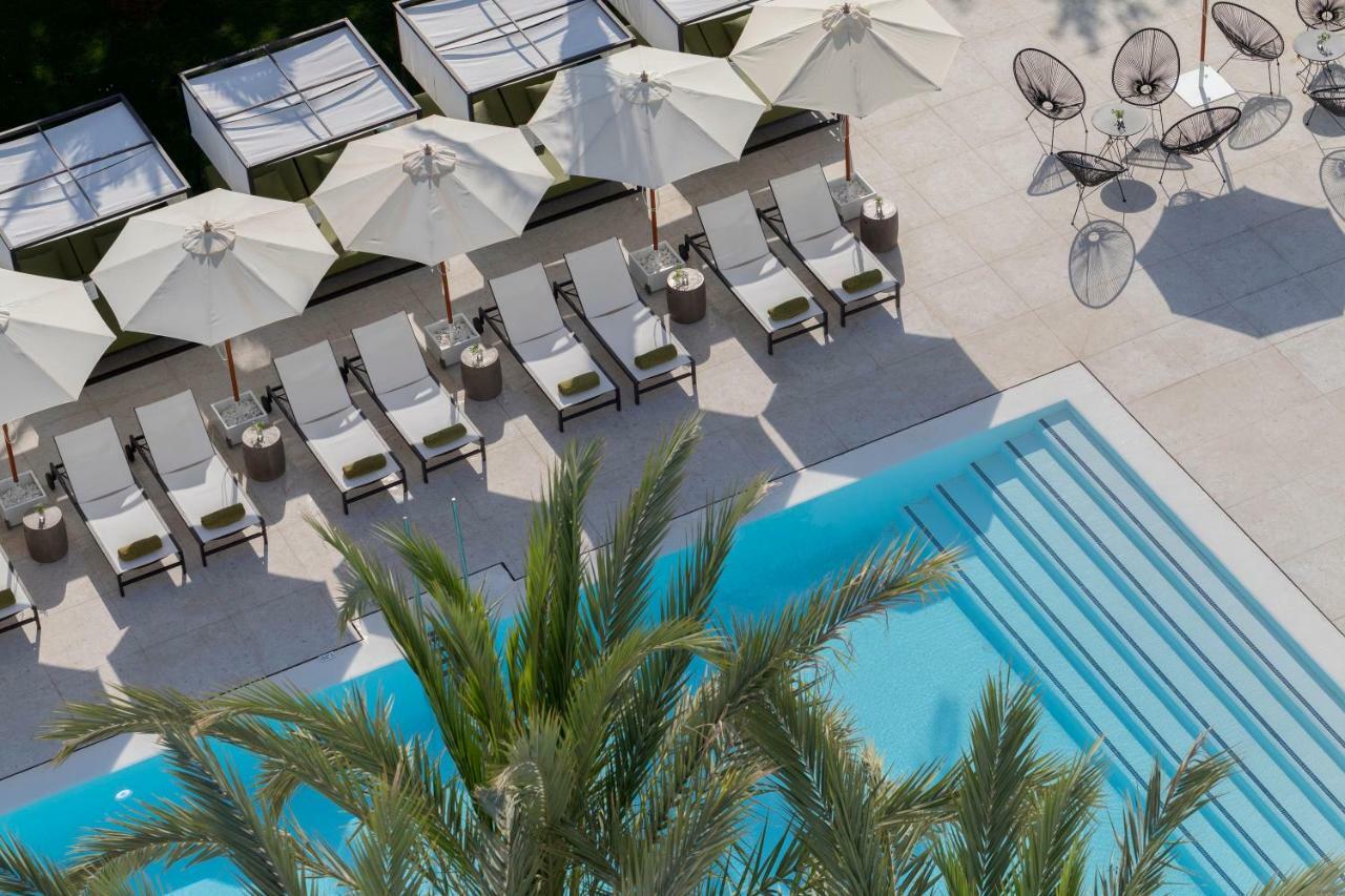 Отель Hm Ayron Park - Adults Only Плайя де Пальма Экстерьер фото The pool at the Hotel Eden Roc Cap Cana